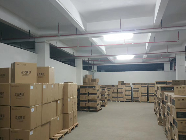 榮創倉儲基地展示(二) 榮創倉儲基地展示(二)